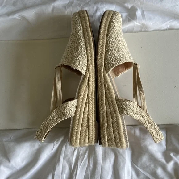 Life Stride Women’s Espadrilles Size 9.5 EUC Beige - Picture 4 of 8